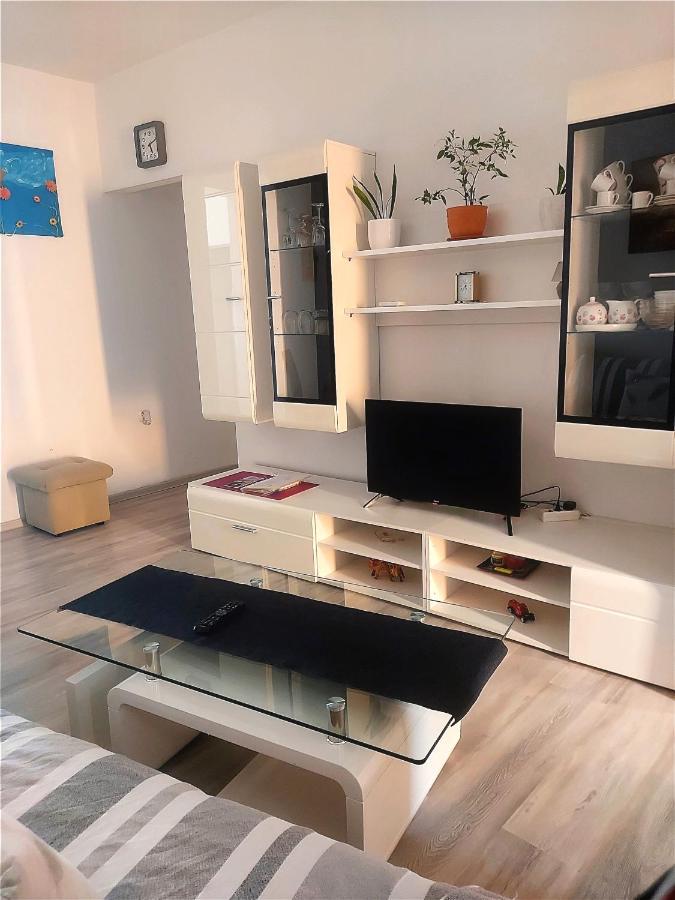 איזולה Apartma_Samy מראה חיצוני תמונה